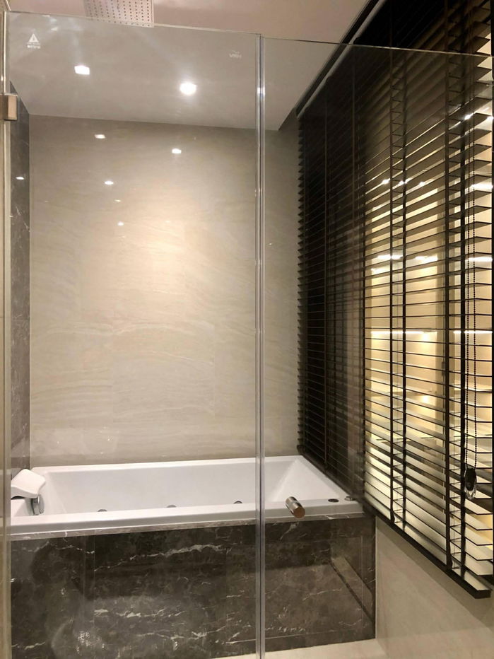 picture Ashton Silom【𝐑𝐄𝐍𝐓】🔥A luxurious and understated look, clean lines, elegant from every angle.🔥 Contact Line ID: @hacondo - 10/10