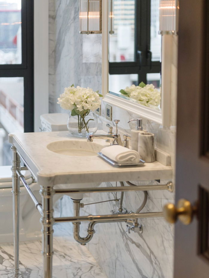 รูป คอนโดมิเนียมหรู 3 ห้องนอน ในทำเลที่ยอดเยี่ยม - รูปที่ 35/38