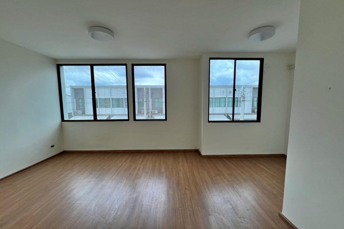 รูป ขายทาวน์เฮ้าส์ พลีโน่ รามอินทรา | Pleno Ramintra  ใกล้จุดขึ้น-ลงทางด่วนฉลองรัช - วงแหวน  ไปพระราม 9 - เอกมัย สะดวก - รูปที่ 7/16