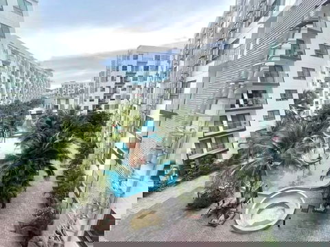 Arcadia Beach Resort คอนโดใจกลางพัทยาใกล้เขาพระตำหนัก โควต้าต่างชาติ วิวสระ 1ห้องนอน 1ห้องน้ำ