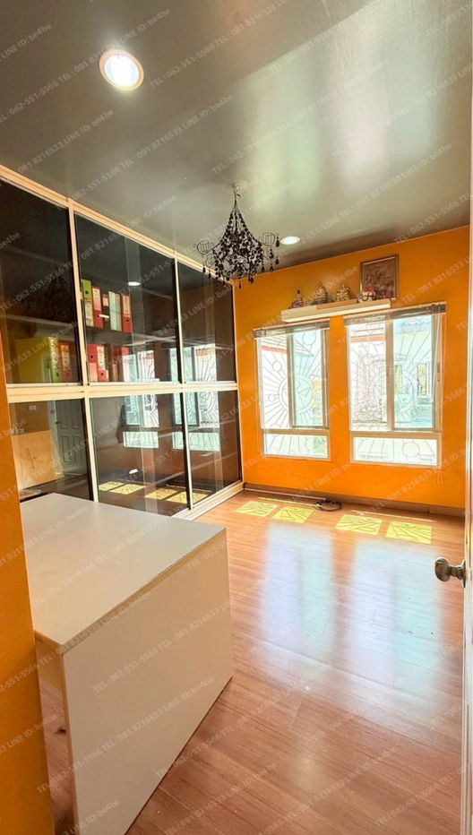 รูป ขายด่วน!!  บ้านทาวน์โฮม บ้านกลางเมือง เดอะ รอยัลโมนาโค ศรีนครินทร์ 24  HOME OFFICE สวยพร้อมเข้าอยู่  เข้าออกสะดวก  - รูปที่ 6/13