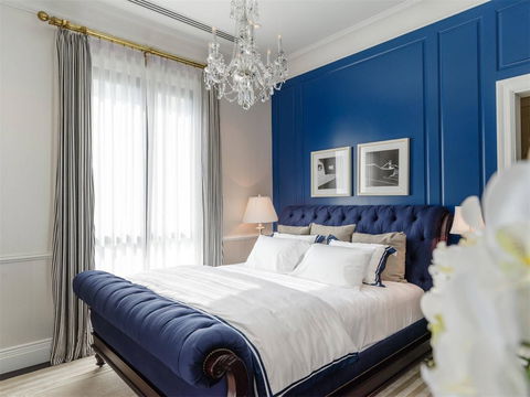 คอนโดมิเนียมหรู 3 ห้องนอน ในทำเลที่ยอดเยี่ยม