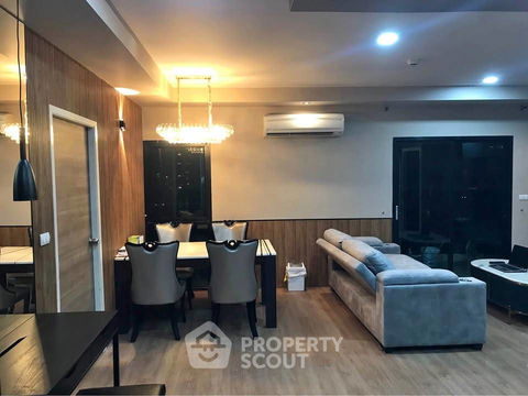 2-BR Condo at Renova Residence Chidlom Condominium near BTS Phloen Chit (ID 2517802)
