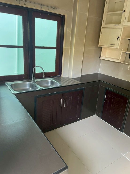 รูป ขายบ้านหมู่บ้าน 180 บางปู บีชเฮาส์ 2 หลัง บ้านสวยมาก - รูปที่ 4/8