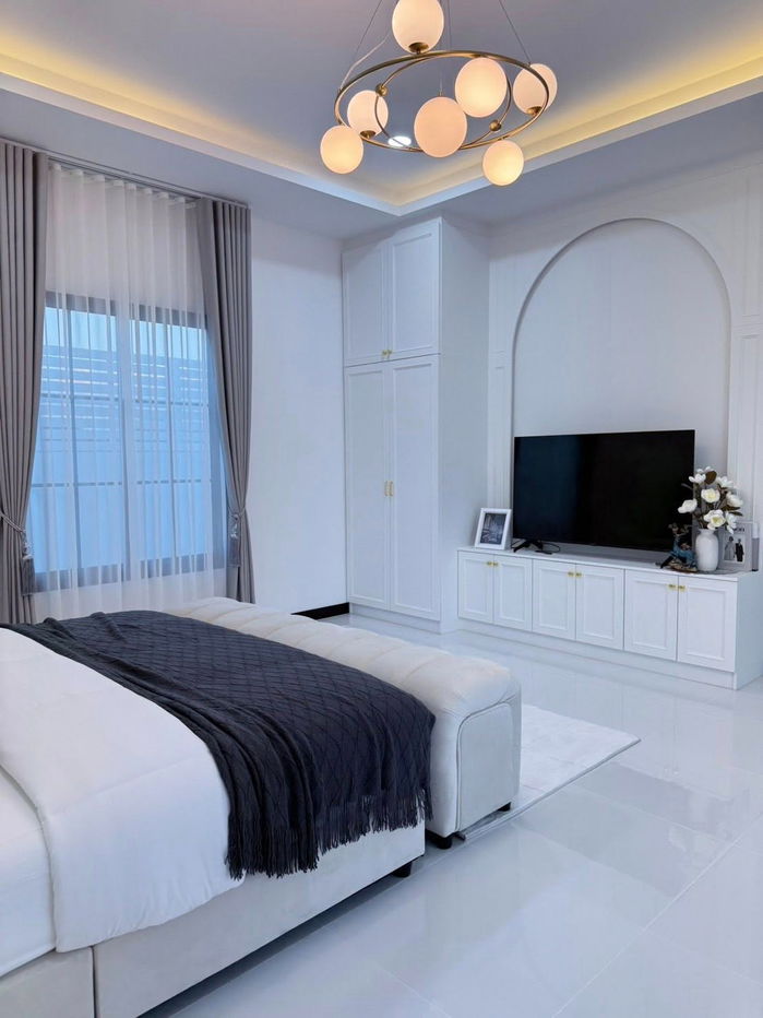 รูป บ้านเดี่ยวสองชั้นสร้างใหม่สวยมาก 5 ห้องนอน 7 ห้องน้ำ สระว่ายน้ำส่วนตัว สวนรอบบ้าน พร้อมอยู่ - รูปที่ 26/28