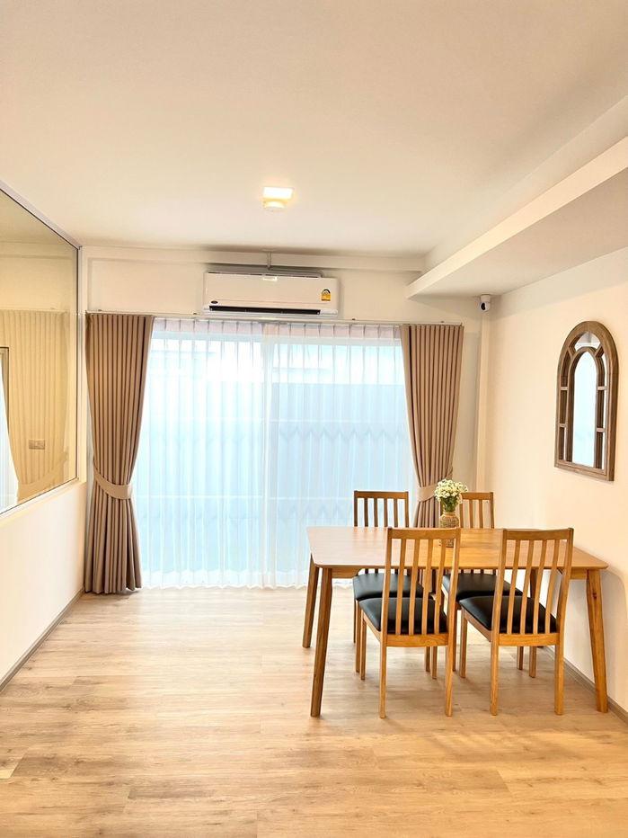 รูป ปล่อยเช่า ทาวน์โฮมแต่งสวย Indy 2 บางนา รามคำแหง 2 - รูปที่ 2/10