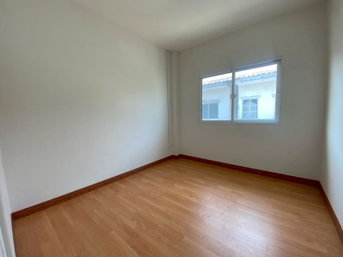 รูป ขายทาวน์โฮม 3 ชั้นมือสอง โครงการมวลชนธานี บางแวก  (Muanchon Thani) บางแค พุทธมณฑล สาย 2 เนื้อที่ 20.2 ตร.ว.  ใกล้รถไฟฟ้า MRT หลักสอง และ BTS บางหว้า  - รูปที่ 14/15