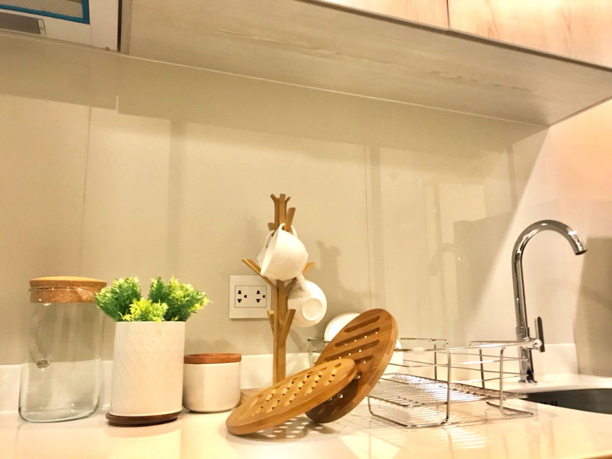 picture Condo for rent! 29 sqm. - Next to MRT Phetchaburi , Fully Furnished, Ready to move in. - 11/11