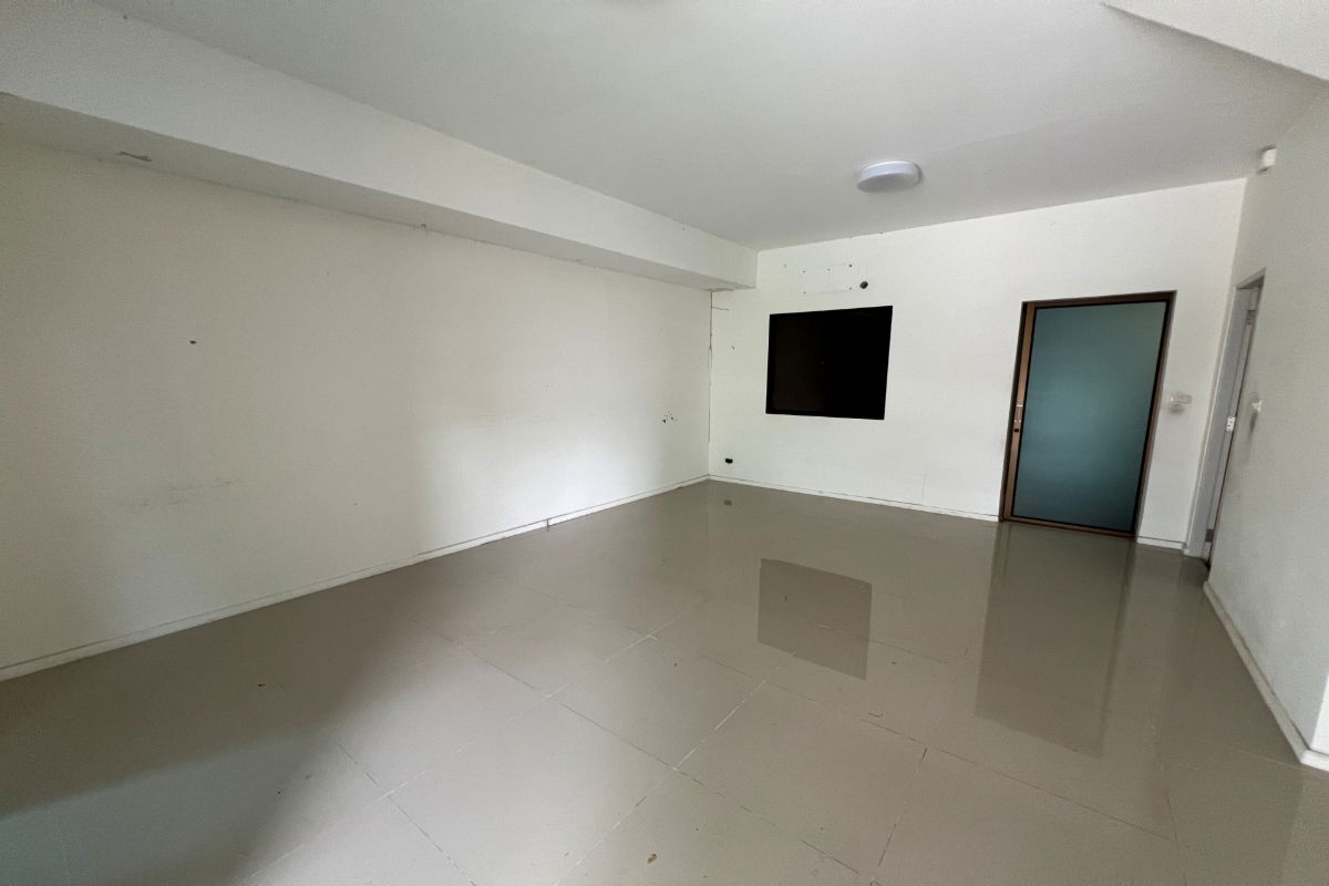 รูป ขายทาวน์เฮ้าส์ พลีโน่ รามอินทรา | Pleno Ramintra  ใกล้จุดขึ้น-ลงทางด่วนฉลองรัช - วงแหวน  ไปพระราม 9 - เอกมัย สะดวก - รูปที่ 3/16