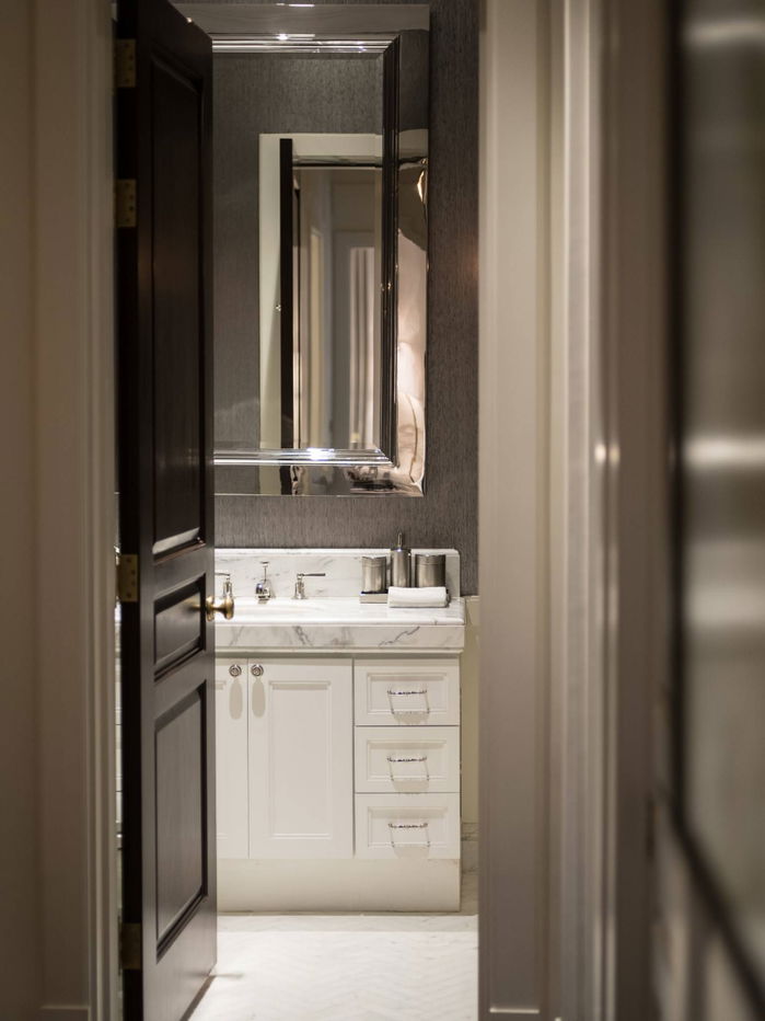 รูป คอนโดมิเนียมหรู 3 ห้องนอน ในทำเลที่ยอดเยี่ยม - รูปที่ 34/38