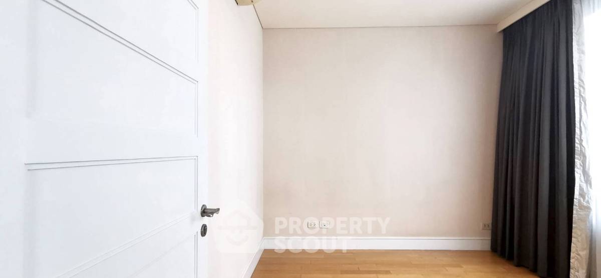 รูป คอนโด 3-ห้องนอน ที่ ออกัสตัน สุขุมวิท22 ใกล้ MRT ศูนย์การประชุมแห่งชาติสิริกิติ์ (ID 1917929) - รูปที่ 21/28