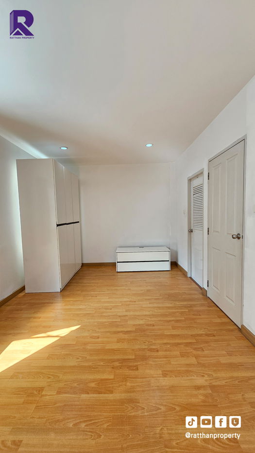 รูป ขายทาวน์โฮม 3.5 ชั้น ราคาถูกที่สุด เดอะ รูฟ แจ้งวัฒนะ (The Roof Cheangwattana) หลังเซ็นทรัลแจ้งวัฒนะ - รูปที่ 23/33