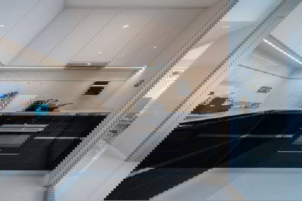 รูป ขาย- เช่า ! วิว Panoramic, วิวเมือง, ห้องทิศตะวันออก, ชั้นสูง47+, ตกแต่งสไตล์โมเดิร์น!  Code C20250200002...The Bangkok Sathorn, 2 นอน, 2 น้ำ, แต่งครบ - รูปที่ 5/11