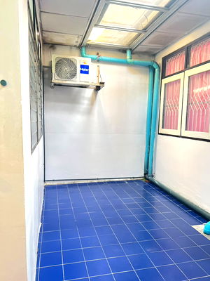 Townhouses for rent ถนนวิภาวดีรังสิต : Townhouse for Rent Soi.Vibhavadee Rangsit 35