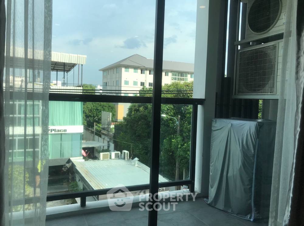 รูป คอนโด 1-ห้องนอน ที่ เดอ รูฟ คอนโดมิเนียม ใกล้ BTS อารีย์ (ID 597679) - รูปที่ 3/5