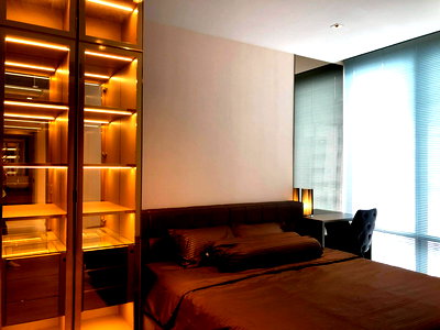 คอนโดให้เช่า : Ashton Silom【𝐑𝐄𝐍𝐓】🔥ลุคหรูเรียบ เส้นสายเนี้ยบ ดูดีทุกองศา ดีไซน์นิ่งแต่ทรงพลัง ห้องระดับเอ็กซ์คลูซีฟ🔥 ติดต่อไลน์ไอดี: @hacondo