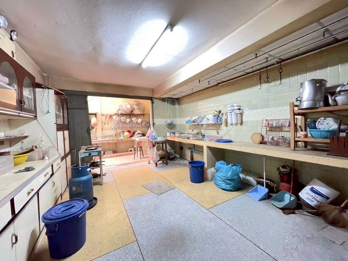 รูป [ขาย] อาคารพาณิชย์ 2 คูหา 5.5 ชั้น ทำเลทองพระราม 6 (ซอย 19) ติดไปรษณีย์อุรุพงษ์ พื้นที่ใช้สอยจุใจ 1,160 ตร.ม. - รูปที่ 7/14