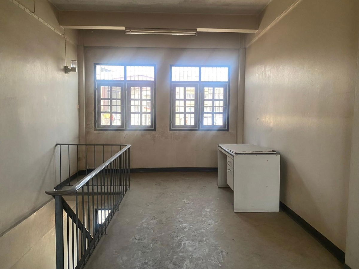 รูป ขายอาคารพาณิชย์ 4 ชั้นครึ่ง ถนนถั่วเพราะ ถนน 22 กรกฏาคม 5 เขตป้อมปราบศัตรูพ่าย เนื้อที่ 10.3 ตร.ว. ใกล้วัดพลับพลาไชย สถานีรถไฟฟ้าวัดมังกร ใกล้เยาวราช - รูปที่ 8/14