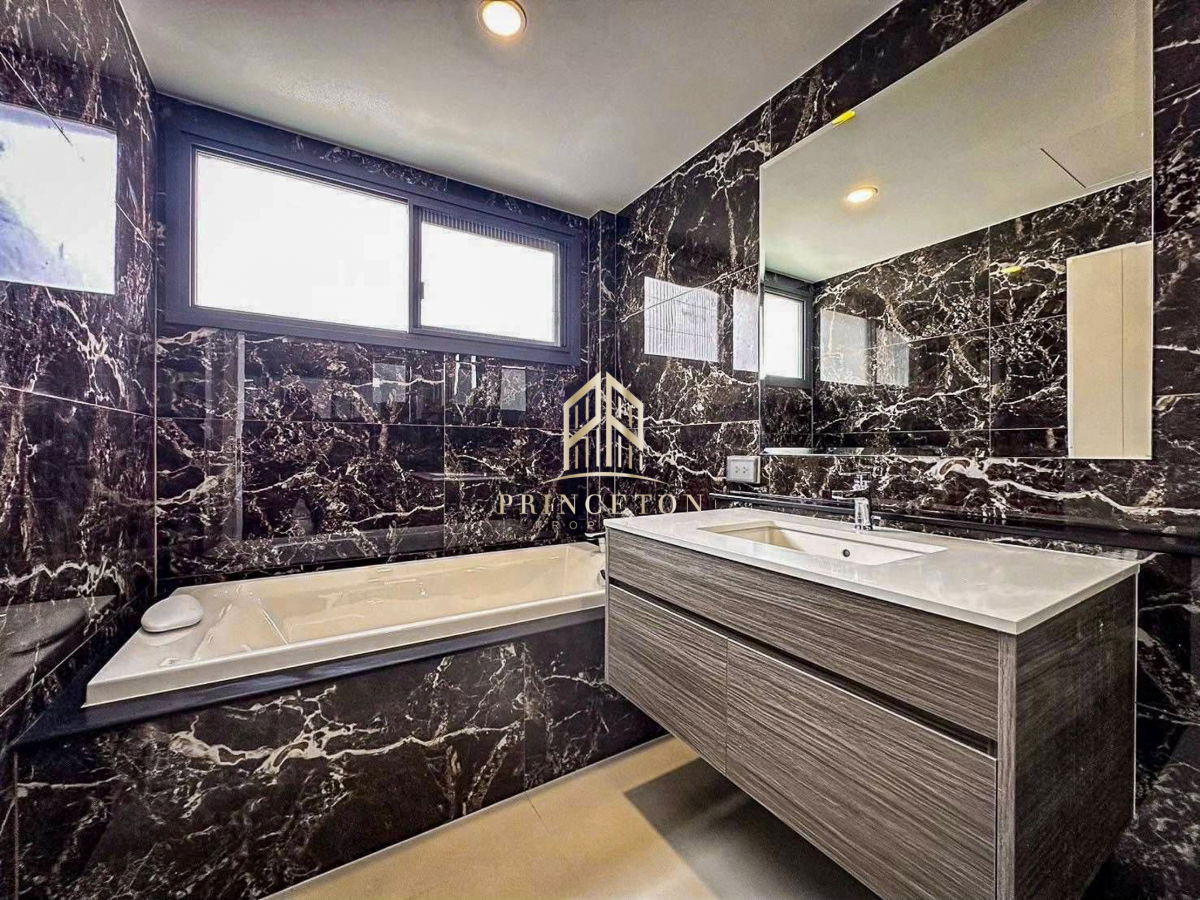 รูป บ้านเดี่ยวหรูสไตล์อังกฤษ The City บางนา 2 - รูปที่ 24/37