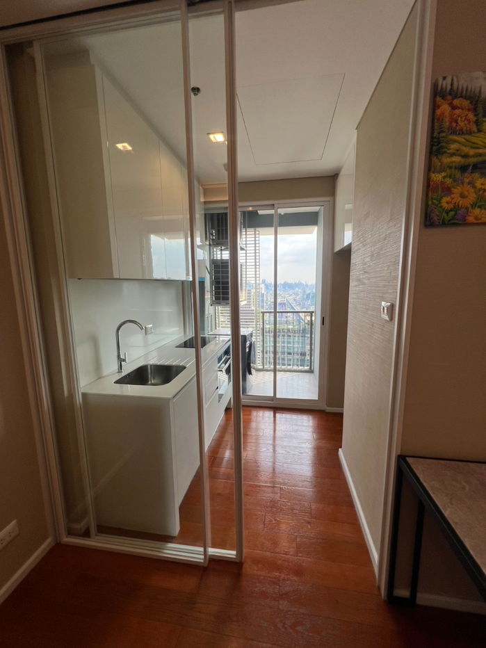 รูป ให้เช่าราคาถูก คอนโดห้องใหม่ The Saint Residences 2-Bed ชั้นสูง ห้องสวย - รูปที่ 4/12