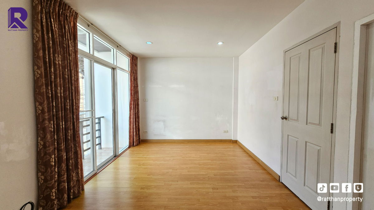 รูป ขายทาวน์โฮม 3.5 ชั้น ราคาถูกที่สุด เดอะ รูฟ แจ้งวัฒนะ (The Roof Cheangwattana) หลังเซ็นทรัลแจ้งวัฒนะ - รูปที่ 17/33