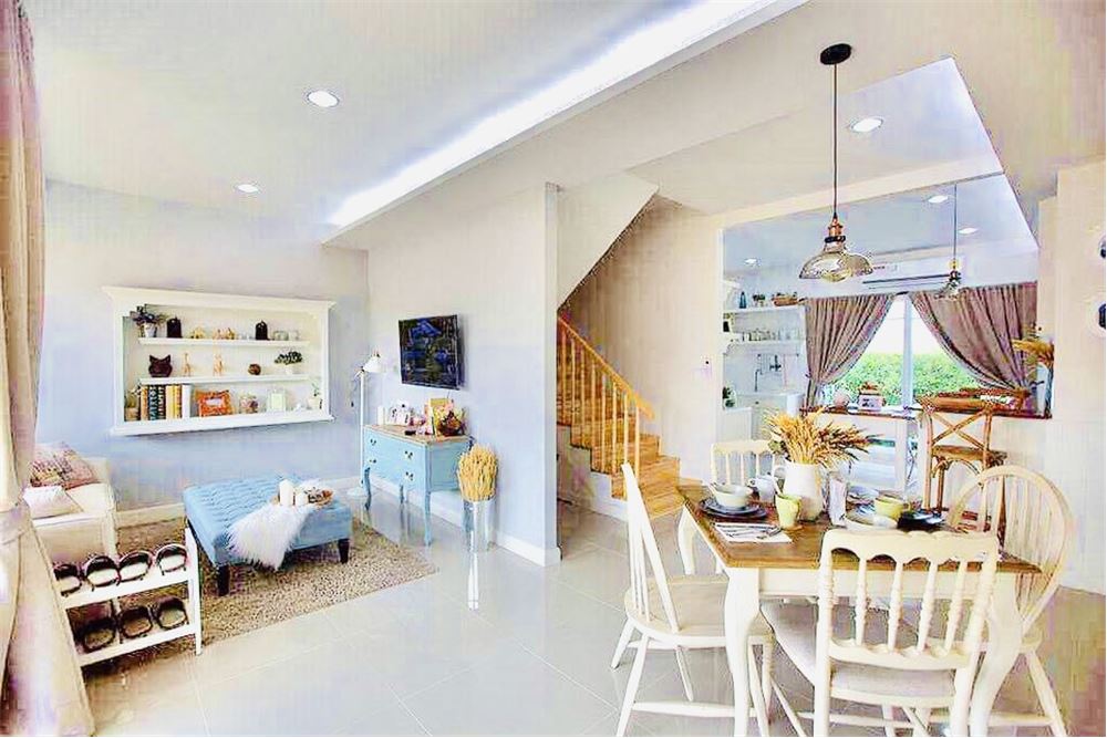 รูป [920471004-337] ขายทาวน์โฮม วินเทจสไตล์อังกฤษ พร้อมเข้าอยู่ - รูปที่ 13/16