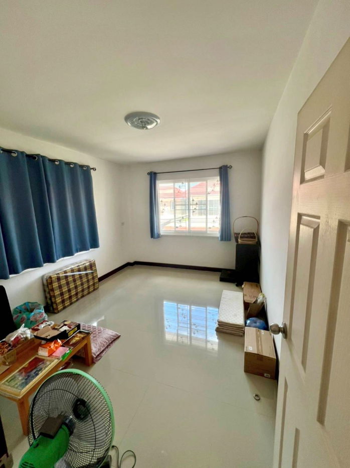 รูป ขายด่วน! บ้านเดี่ยวหลังใหญ่ 2 ชั้น เนื้อที่ 52.5 ตร.ว. - รูปที่ 8/20