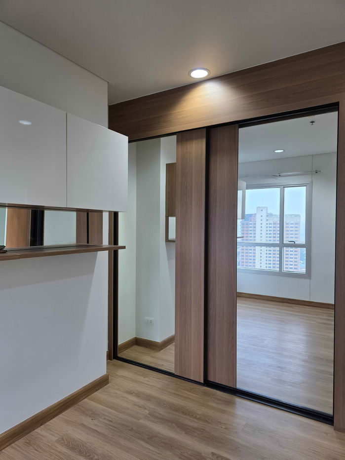 รูป ห้องใหม่ ไม่เคยอยู่อาศัย รีโนเวทใหม่ทั้งห้อง แถมเฟอร์นิเจอร์ ตู้เย็น และเครื่องปรับอากาศติดตั้งใหม่  - รูปที่ 4/10