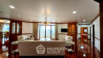Condos for rent : Pet-Friendly 3-BR Condo At Ruamsuk Condominium, 23rd Floor Near BTS Thong Lor (ID 1584836)