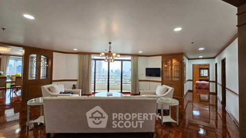 3-BR Condo at Ruamsuk Condominium near BTS Thong Lor (ID 1584836)