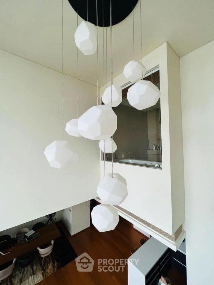 รูป ดูเพล็กซ์ 1-ห้องนอน ที่ เดอะ สุโขทัย เรสซิเด้นซ์ คอนโดมิเนียม ใกล้ MRT ลุมพินี (ID 1823066) - รูปที่ 4/8