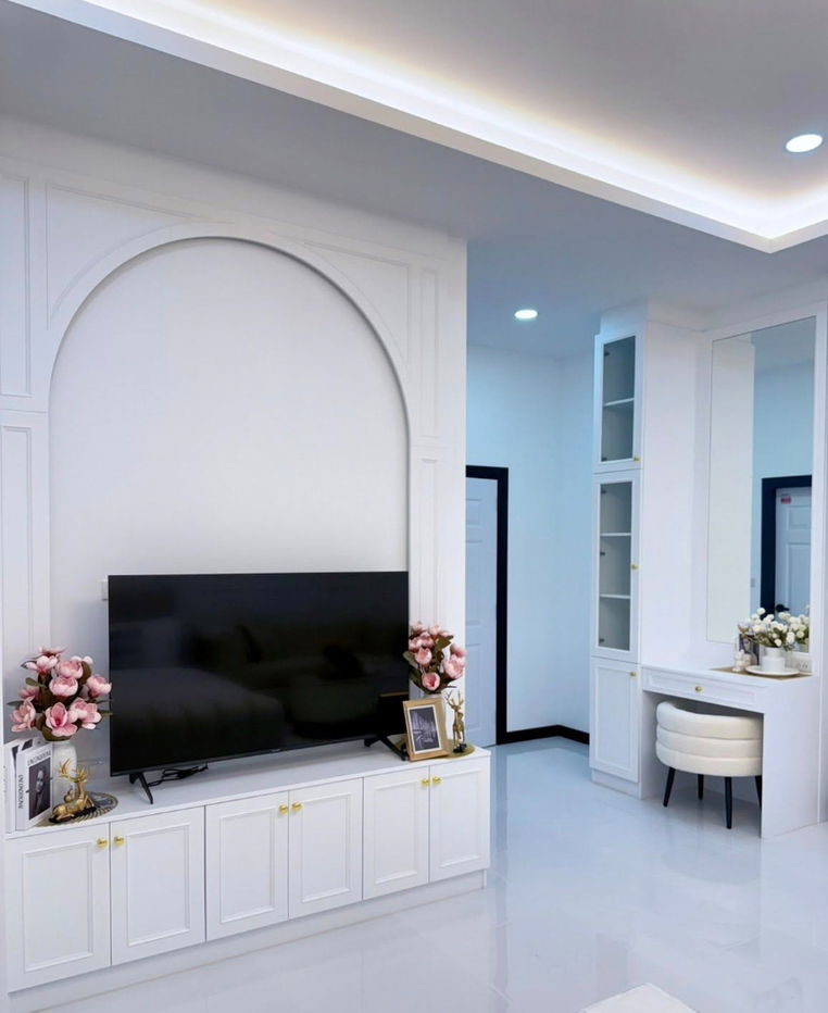 รูป บ้านเดี่ยวสองชั้นสร้างใหม่สวยมาก 5 ห้องนอน 7 ห้องน้ำ สระว่ายน้ำส่วนตัว สวนรอบบ้าน พร้อมอยู่ - รูปที่ 13/28