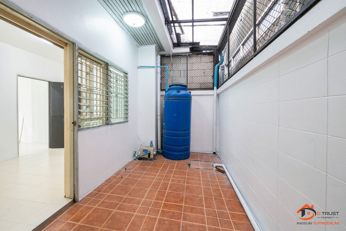 รูป ให้เช่า ตึกแถว 3 ชั้น ตรงข้ามโลตัสคลองหลวง ปทุมธานี 32.9 ตร.ว - รูปที่ 11/19