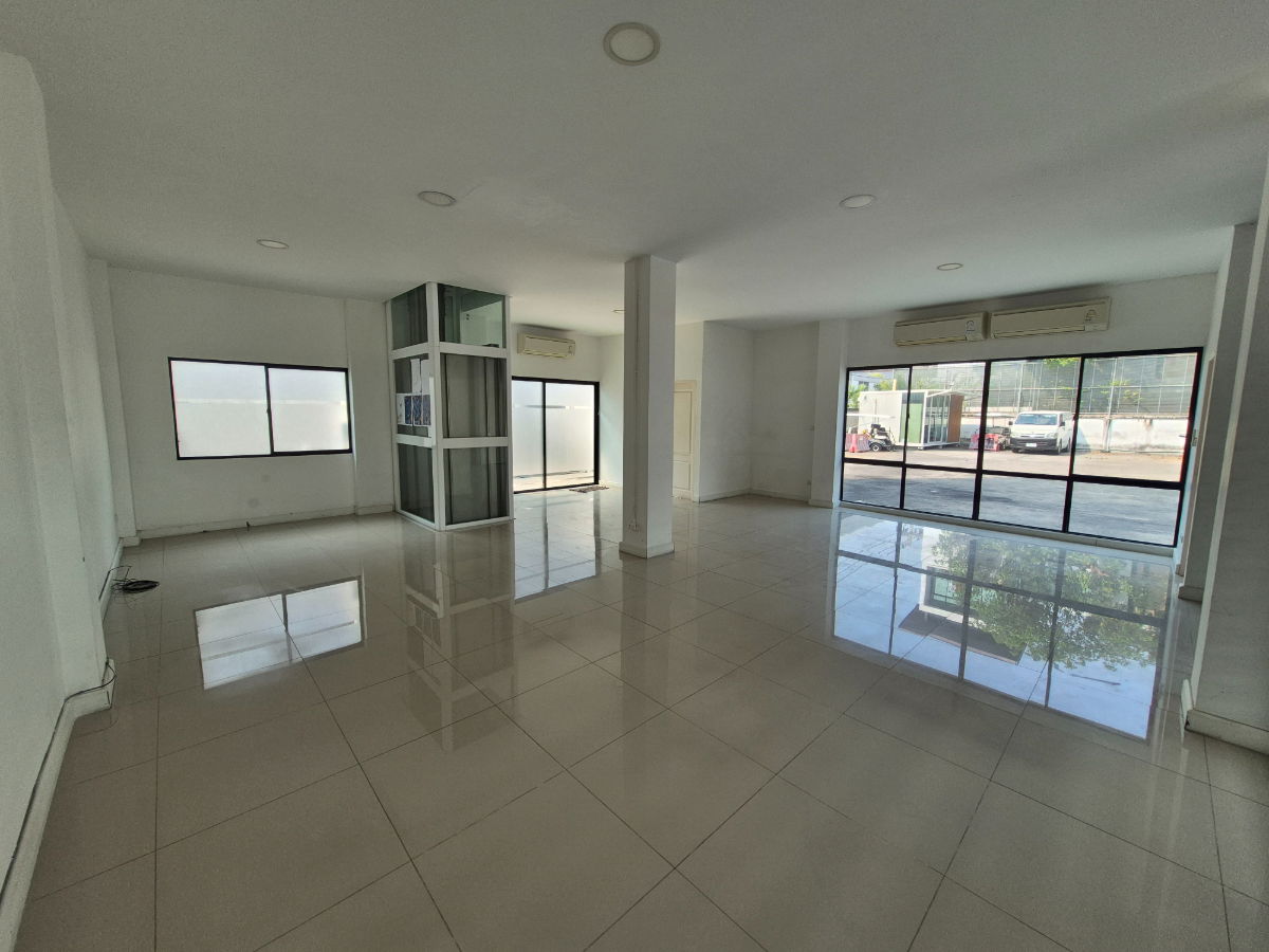 รูป ขาย⭐Home Office 4.5 ชั้น พร้อมลิฟท์⭐เกษตร-นวมินทร์⭐327 ตร.ม⭐กั้นห้องพร้อมใช้งาน - รูปที่ 3/15