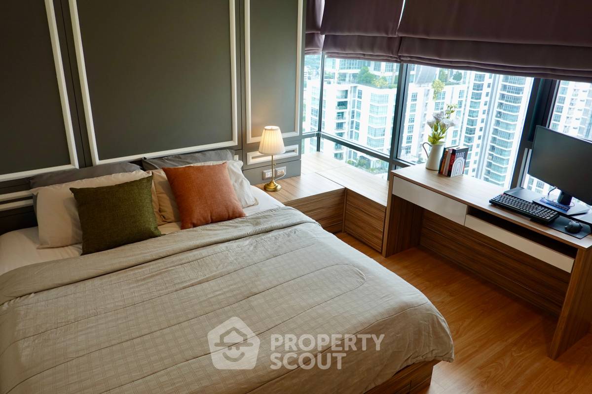 picture 2-BR Condo at Rhythm Sukhumvit 42 near BTS Ekkamai (ID 2076543) - 2/8
