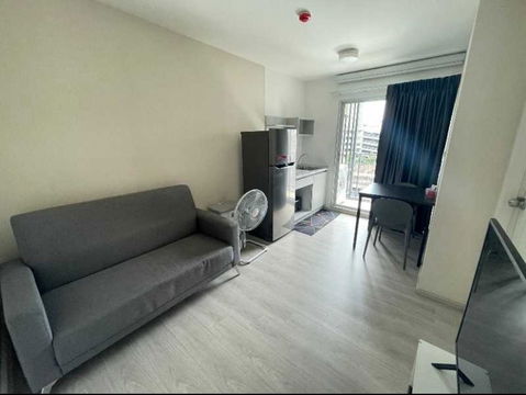 คอนโดให้เช่าPlum Condo InterchangeRAM60 27 ตรม.1ห้องนอน ตึก B ชั้น6 เฟอร์นิเจอร์และเครื่องใช้ไฟฟ้าครบ วิวถนน ไม่มีตึกบัง