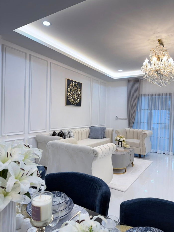 รูป บ้านเดี่ยวสองชั้นสร้างใหม่สวยมาก 5 ห้องนอน 7 ห้องน้ำ สระว่ายน้ำส่วนตัว สวนรอบบ้าน พร้อมอยู่ - รูปที่ 11/28