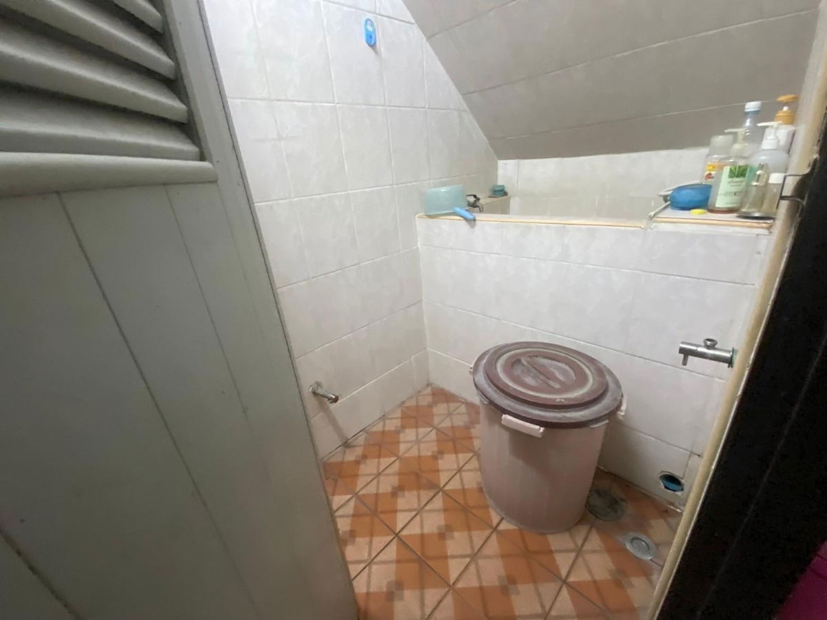 รูป ขายอาคารพาณิชย์ 4 ชั้นครึ่ง ถนนถั่วเพราะ ถนน 22 กรกฏาคม 5 เขตป้อมปราบศัตรูพ่าย เนื้อที่ 10.3 ตร.ว. ใกล้วัดพลับพลาไชย สถานีรถไฟฟ้าวัดมังกร ใกล้เยาวราช - รูปที่ 12/14