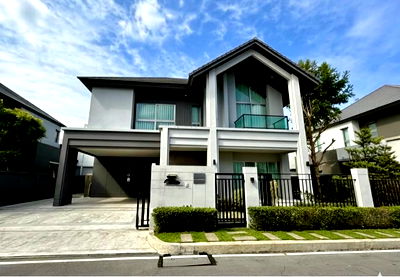 Houses for rent Rattana Bandit University (Rbac) : For rent✨ Bangkok Boulevard Signature Ladprao - Serithai 🔥 Line ID : @034etfin 📲 4 bedrooms 4  bathrooms ✨