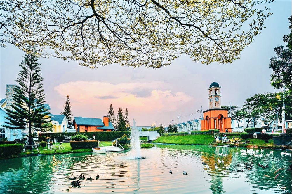 รูป [920471004-337] ขายทาวน์โฮม วินเทจสไตล์อังกฤษ พร้อมเข้าอยู่ - รูปที่ 1/16