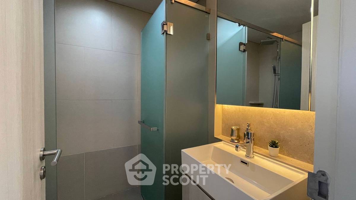 รูป คอนโด 2-ห้องนอน ที่ เดอะ ลุมพินี 24 ใกล้ BTS พร้อมพงษ์ (ID 2516118) - รูปที่ 8/9