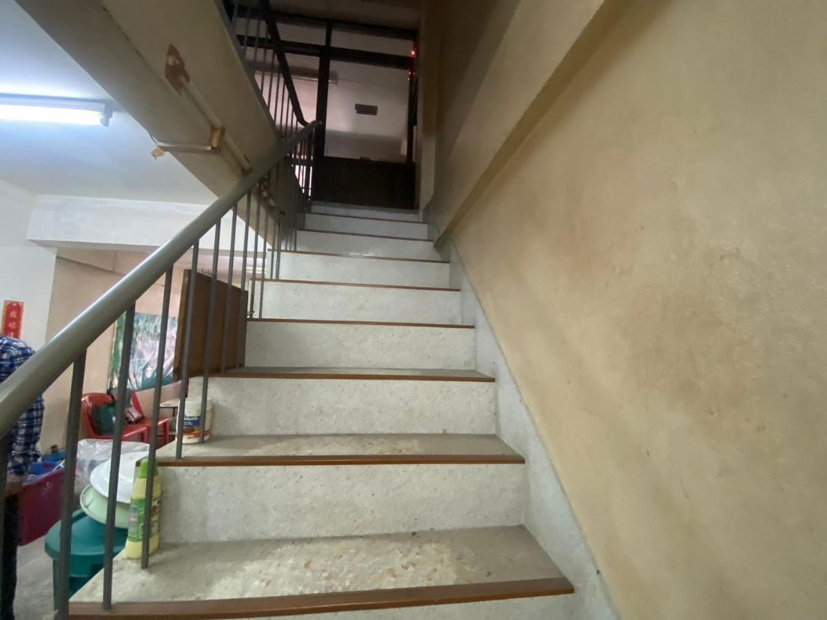 รูป ขายอาคารพาณิชย์ 4 ชั้นครึ่ง ถนนถั่วเพราะ ถนน 22 กรกฏาคม 5 เขตป้อมปราบศัตรูพ่าย เนื้อที่ 10.3 ตร.ว. ใกล้วัดพลับพลาไชย สถานีรถไฟฟ้าวัดมังกร ใกล้เยาวราช - รูปที่ 6/14