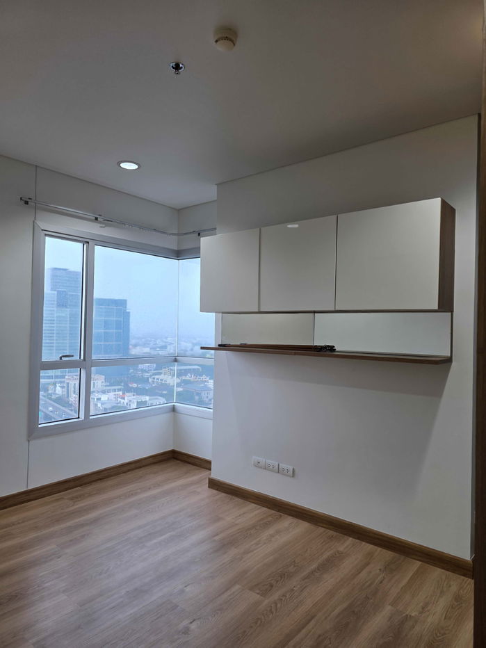 รูป ห้องใหม่ ไม่เคยอยู่อาศัย รีโนเวทใหม่ทั้งห้อง แถมเฟอร์นิเจอร์ ตู้เย็น และเครื่องปรับอากาศติดตั้งใหม่  - รูปที่ 5/10