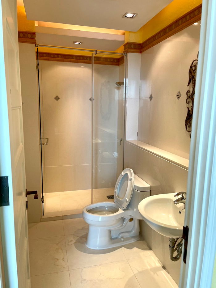 รูป 🐱Pet friendly📍AGUSTON Sukhumvit 22, มีอ่างอาบน้ำ มีครัวไทยแยก วิวโล่ง - รูปที่ 12/14