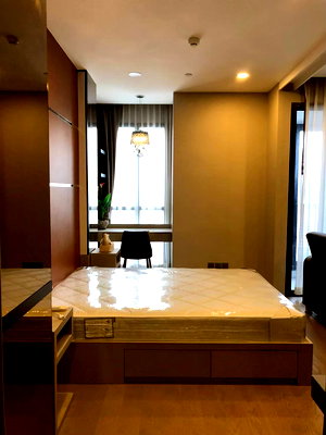 Condos for sale : Ashton Chula Silom【𝐒𝐄𝐋𝐋 & 𝐑𝐄𝐍𝐓】🔥Premium dark tones, sharp lines, sophisticated and elegant look🔥 Contact Line ID: @hacondo