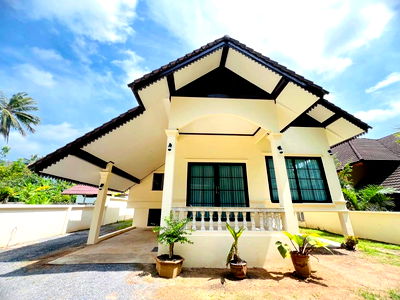 เช่าบ้านเดี่ยว เกาะสมุย สุราษฎร์ธานี :  บ้านพักสวยงามพร้อมสวนส่วนตัวให้เช่า ใกล้เมืองตาลิงงาม