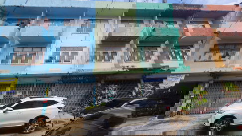 ขายด่วน! ตึกแถว 3 ชั้น ซอยอินทามระ 57 ห้วยขวาง-ดินแดง ทำเลดี จอดรถได้ ราคาเพียง 3.85 ล้าน!