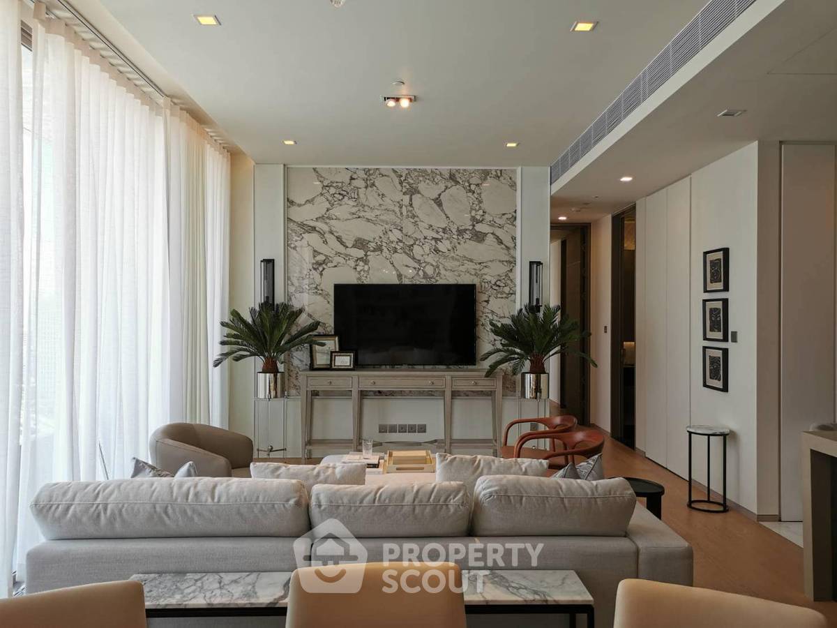 picture 2-BR Condo at Saladaeng One near MRT Si Lom (ID 1492719) - 2/10