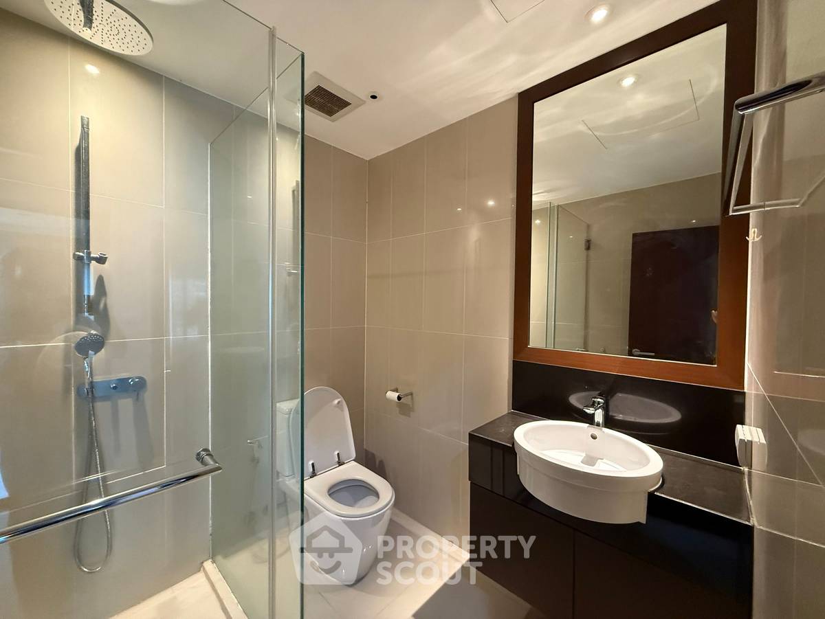 รูป คอนโด 2-ห้องนอน ที่ สาธร การ์เด้นส์ ใกล้ MRT สีลม (ID 2519065) - รูปที่ 4/8