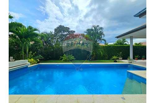 picture [920601001-621] Mali Prestige Modern Pool Villa, 3 Bed 2.5 Bath - 13/22